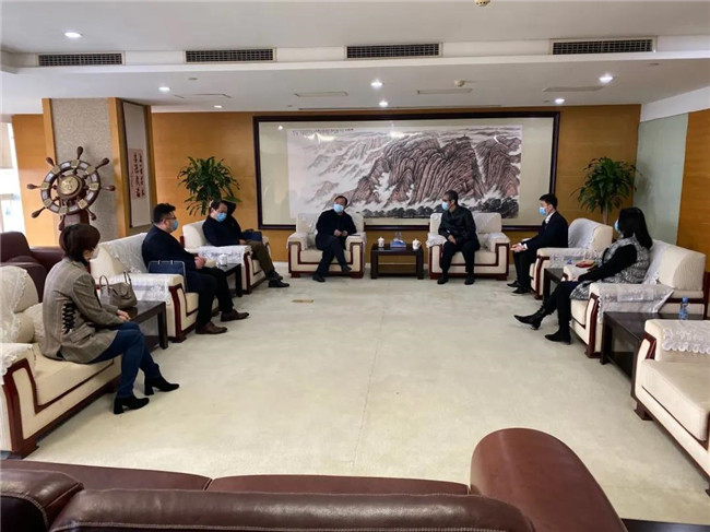 陳鴻云帶隊(duì)赴省中信銀行、農(nóng)發(fā)行走訪對(duì)接