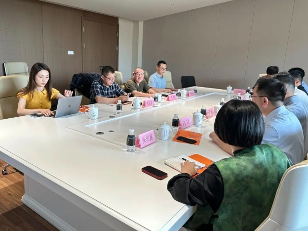 CFAC美院基地 清華大學(xué)美術(shù)學(xué)院與省數(shù)文集團、市城投集團強強聯(lián)手共繪文化創(chuàng)新新篇章